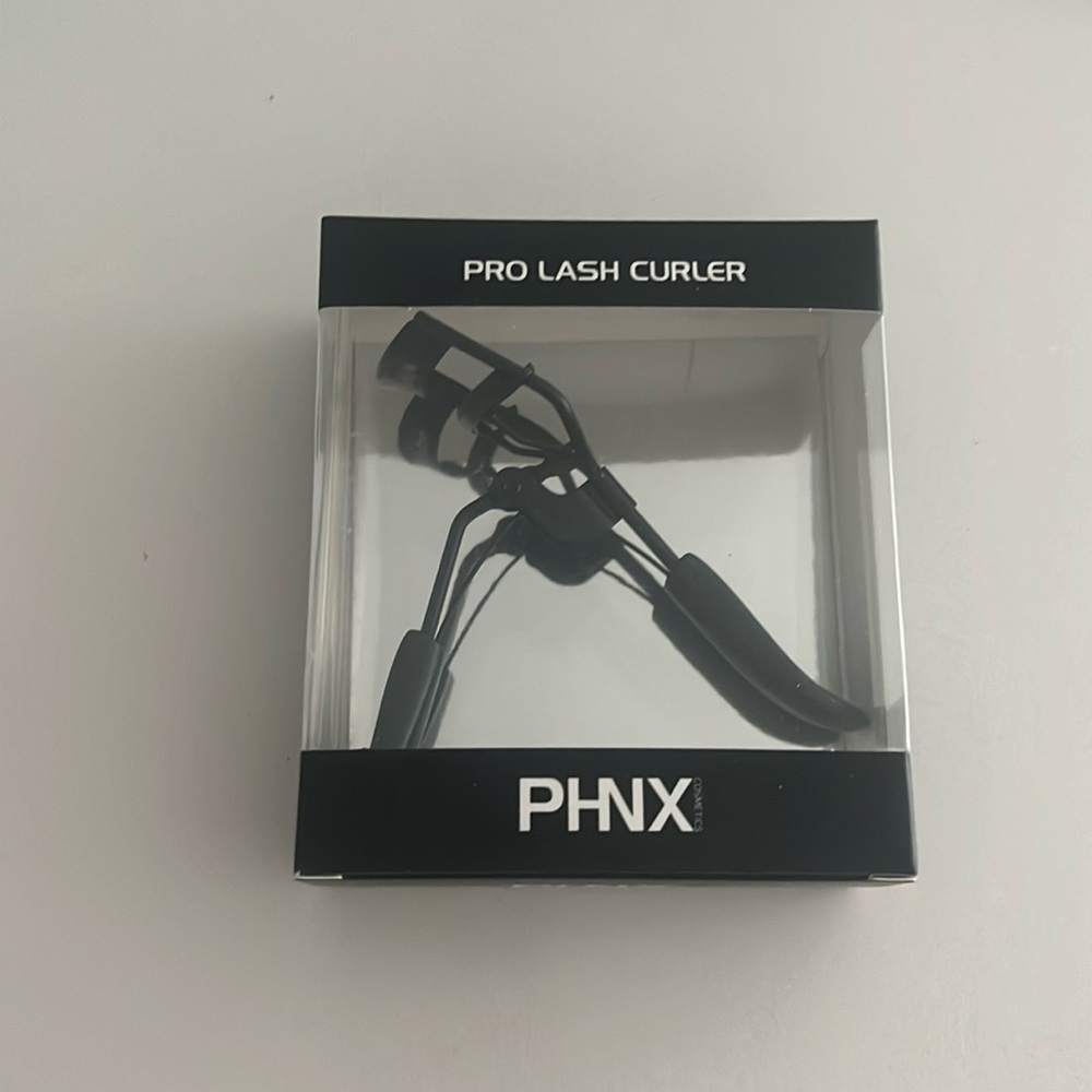 PHNX Eyelash curler